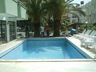 Kemalbutik Ξενοδοχείο 2*