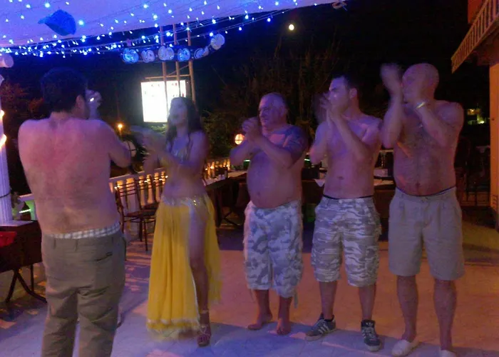 ホテル Kemalbutik マルマリス