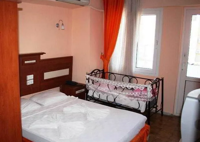 ホテル Kemalbutik 2*